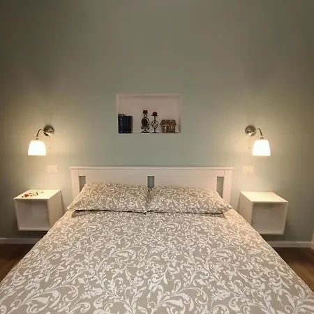 度假居 Rossomattone 苏尔莫纳