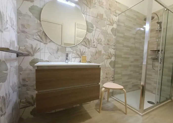 別荘 Rossomattone スルモナ